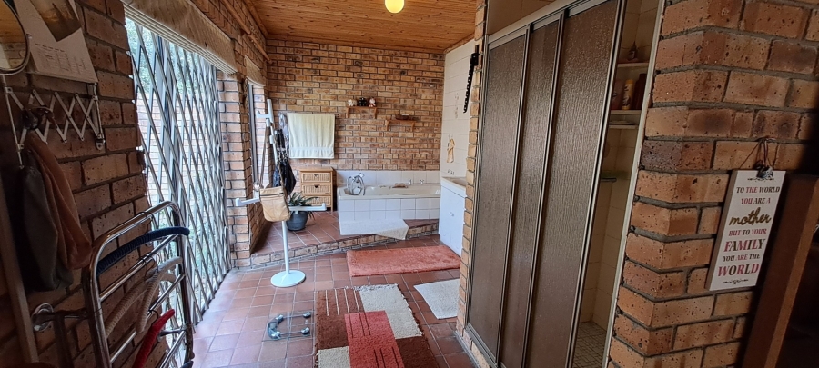 To Let 3 Bedroom Property for Rent in Lemoenkloof Western Cape